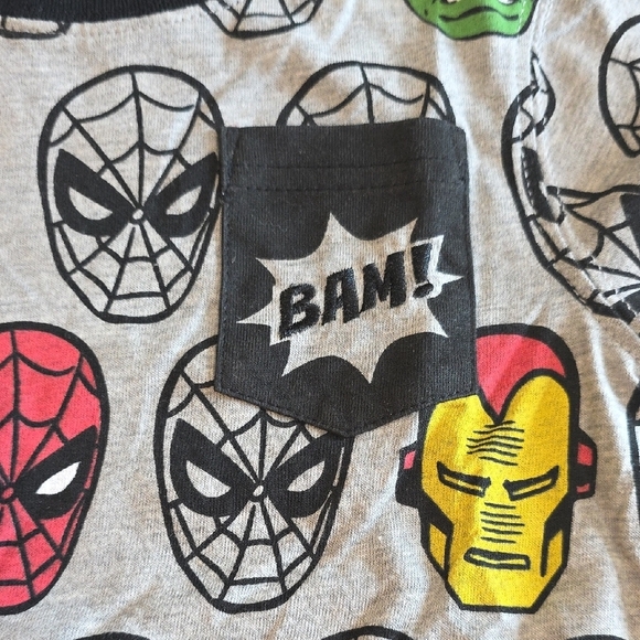 (J37) Marvel Boys Gray T-Shirt with Iconic Superhero Faces SZ 3T - Picture 4 of 6